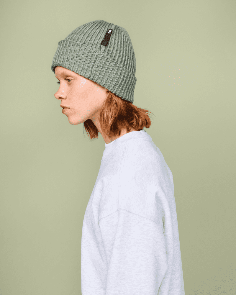 335.01676 studio beanie ss24 taiga u 4x5 c g5