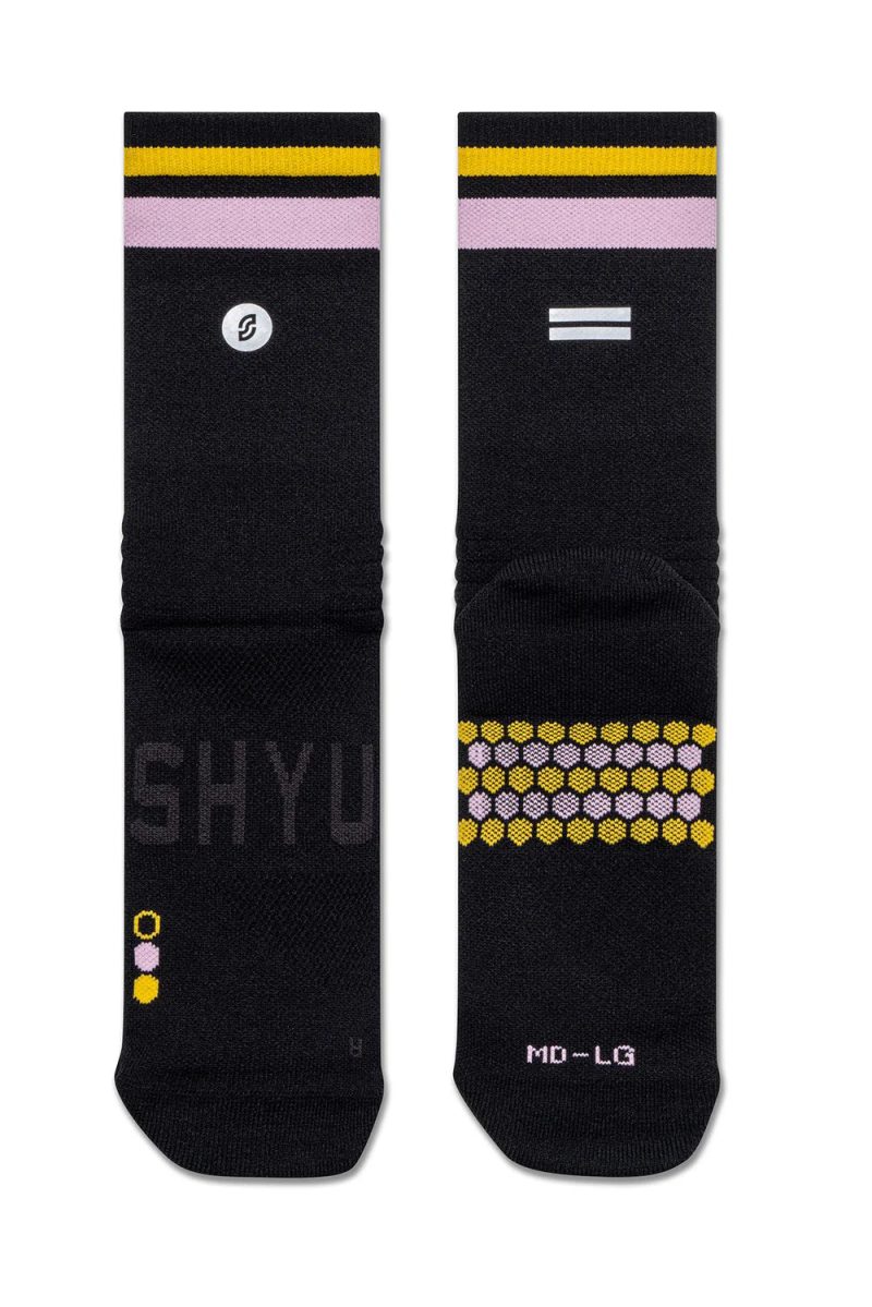 Shyu BlackGoldPink crew flat 1000x 868679a3 cf07 44cf 96d6 1b3a7a933e28